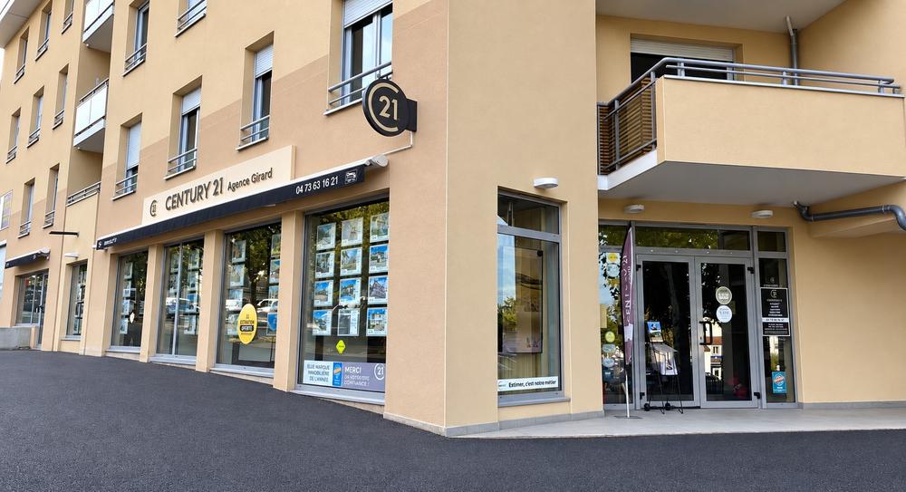l'équipe de l'agence Agence Girard
