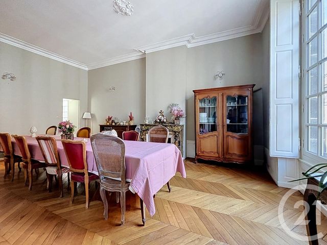Appartement F6 à vendre - 6 pièces - 195.0 m2 - RIOM - 63 - AUVERGNE - Century 21 Agence Girard
