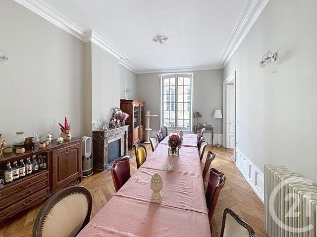 Appartement F6 à vendre - 6 pièces - 195.0 m2 - RIOM - 63 - AUVERGNE - Century 21 Agence Girard