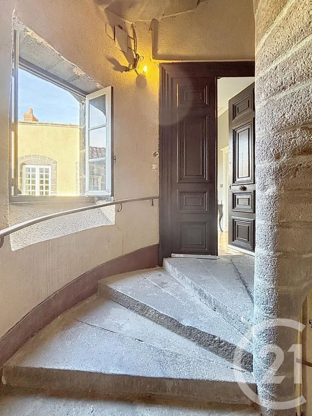Appartement F6 à vendre - 6 pièces - 195.0 m2 - RIOM - 63 - AUVERGNE - Century 21 Agence Girard