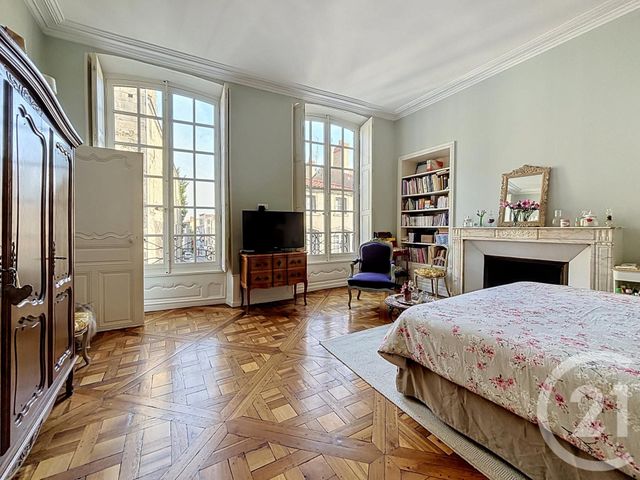 Appartement F6 à vendre - 6 pièces - 195.0 m2 - RIOM - 63 - AUVERGNE - Century 21 Agence Girard