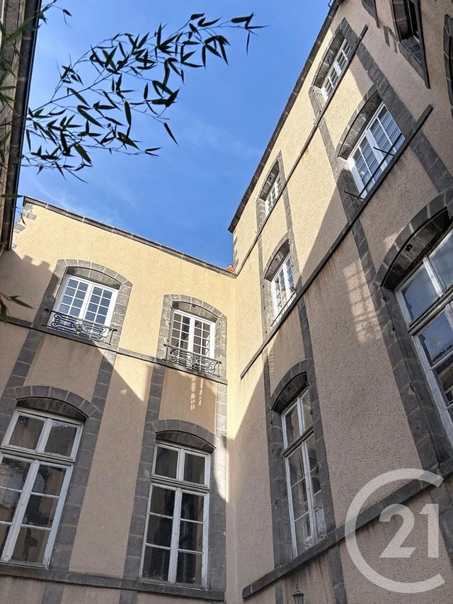 Appartement F6 à vendre - 6 pièces - 195.0 m2 - RIOM - 63 - AUVERGNE - Century 21 Agence Girard