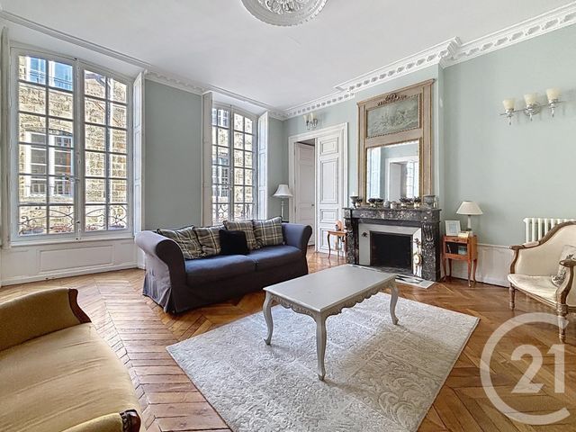 Appartement F6 à vendre - 6 pièces - 195.0 m2 - RIOM - 63 - AUVERGNE - Century 21 Agence Girard