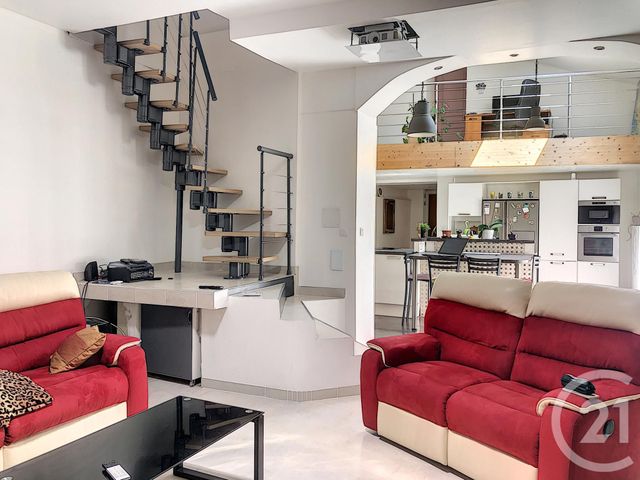 Afficher la photo en grand maison à vendre - 9 pièces - 300.0 m2 - MENETROL - 63 - AUVERGNE - Century 21 Agence Girard