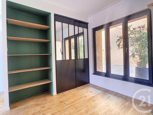 Afficher la photo en grand Appartement F3 à vendre - 3 pièces - 69.5 m2 - RIOM - 63 - AUVERGNE - Century 21 Agence Girard