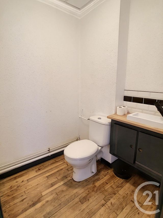 Afficher la photo en grand Appartement F3 à vendre - 3 pièces - 69.5 m2 - RIOM - 63 - AUVERGNE - Century 21 Agence Girard