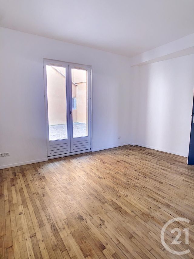 Afficher la photo en grand Appartement F3 à vendre - 3 pièces - 69.5 m2 - RIOM - 63 - AUVERGNE - Century 21 Agence Girard
