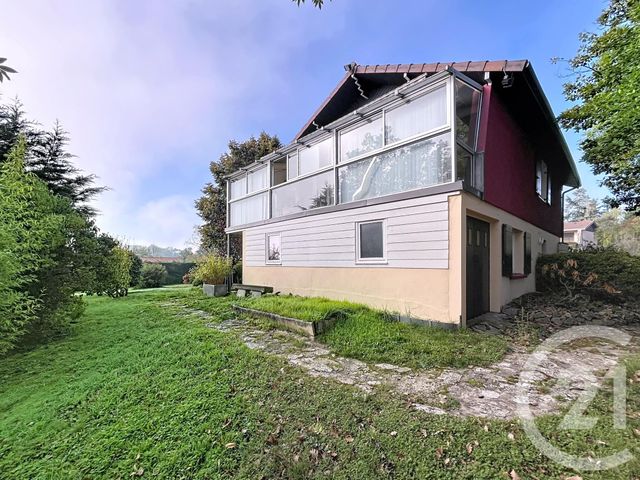 Afficher la photo en grand maison à vendre - 4 pièces - 145.04 m2 - CHATEL GUYON - 63 - AUVERGNE - Century 21 Agence Girard