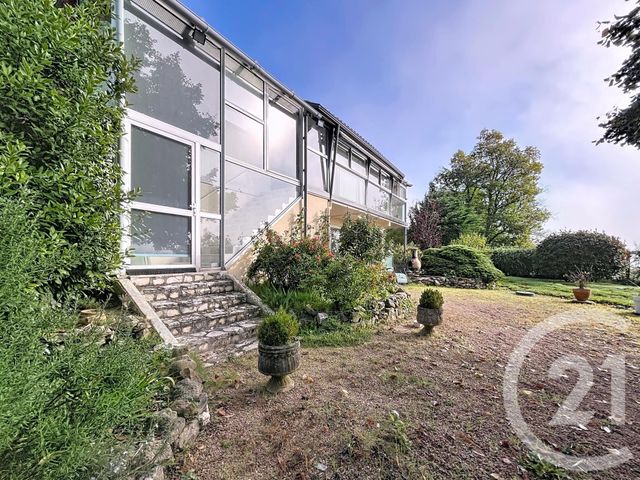 Afficher la photo en grand maison à vendre - 4 pièces - 145.04 m2 - CHATEL GUYON - 63 - AUVERGNE - Century 21 Agence Girard