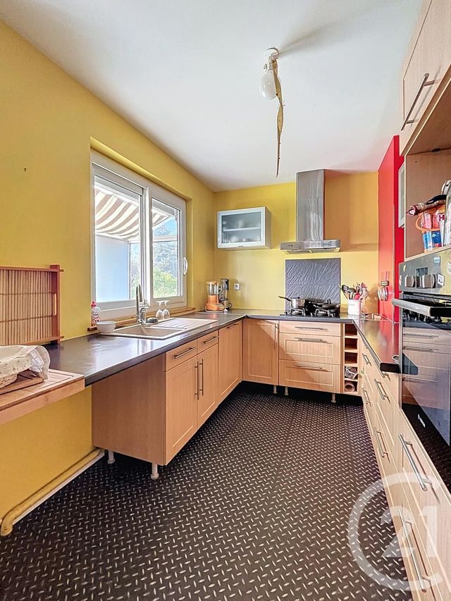 Afficher la photo en grand maison à vendre - 4 pièces - 145.04 m2 - CHATEL GUYON - 63 - AUVERGNE - Century 21 Agence Girard