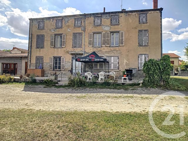 maison à vendre - 8 pièces - 241.12 m2 - SURAT - 63 - AUVERGNE - Century 21 Agence Girard maison à vendre - 8 pièces - 241.12 m2 - SURAT - 63 - AUVERGNE - Century 21 Agence Girard