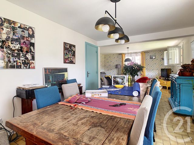 maison à vendre - 8 pièces - 216.73 m2 - CHATELGUYON - 63 - AUVERGNE - Century 21 Agence Girard maison à vendre - 8 pièces - 216.73 m2 - CHATELGUYON - 63 - AUVERGNE - Century 21 Agence Girard
