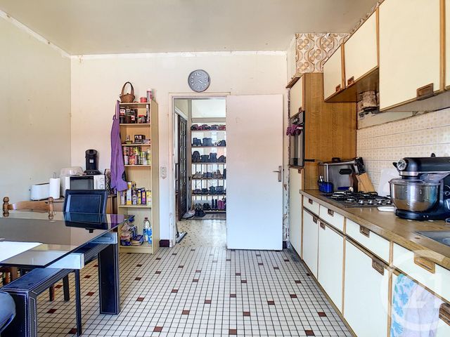 maison à vendre - 8 pièces - 216.73 m2 - CHATELGUYON - 63 - AUVERGNE - Century 21 Agence Girard maison à vendre - 8 pièces - 216.73 m2 - CHATELGUYON - 63 - AUVERGNE - Century 21 Agence Girard