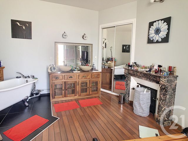 Afficher la photo en grand maison à vendre - 8 pièces - 305.0 m2 - BLANZAT - 63 - AUVERGNE - Century 21 Agence Girard