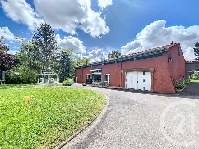 maison à vendre - 9 pièces - 360.0 m2 - MENETROL - 63 - AUVERGNE - Century 21 Agence Girard