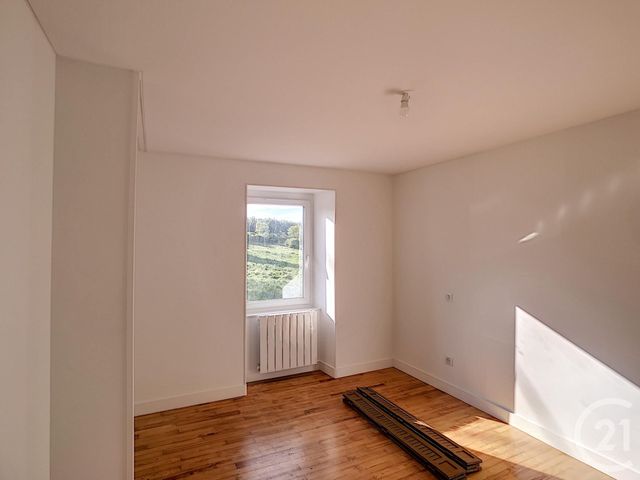 maison à louer - 3 pièces - 70.55 m2 - ST GEORGES DE MONS - 63 - AUVERGNE - Century 21 Agence Girard maison à louer - 3 pièces - 70.55 m2 - ST GEORGES DE MONS - 63 - AUVERGNE - Century 21 Agence Girard