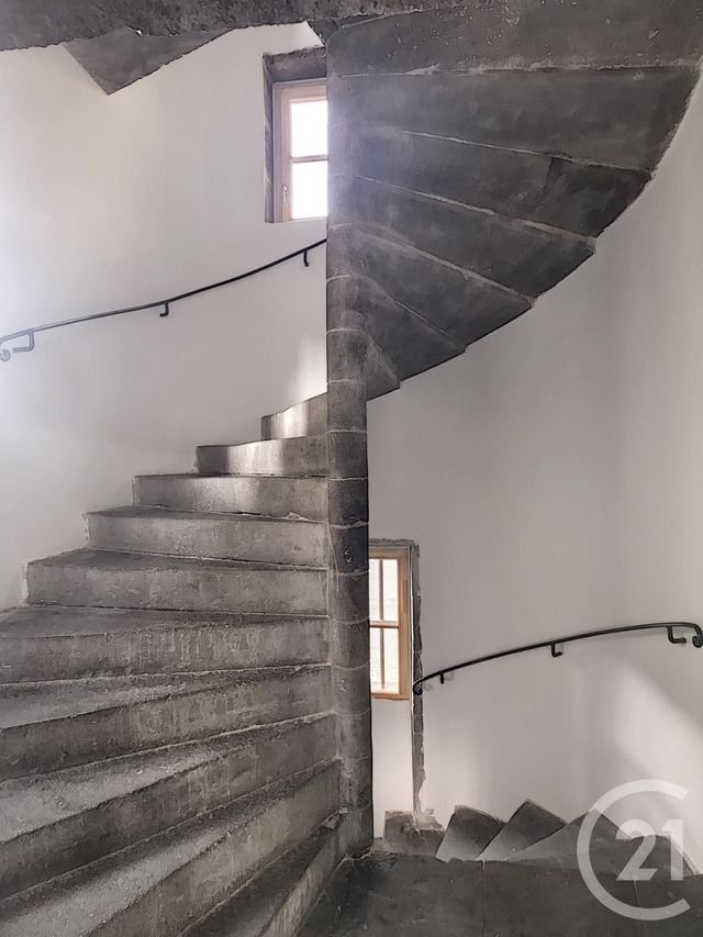 maison à vendre - 4 pièces - 137.98 m2 - RIOM - 63 - AUVERGNE - Century 21 Agence Girard maison à vendre - 4 pièces - 137.98 m2 - RIOM - 63 - AUVERGNE - Century 21 Agence Girard