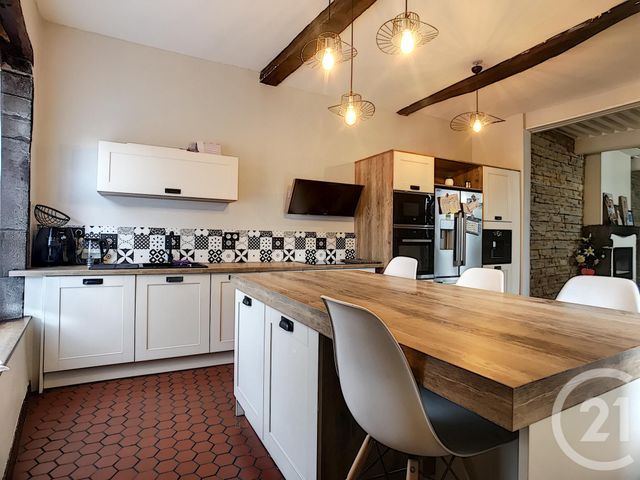 maison à vendre - 4 pièces - 137.98 m2 - RIOM - 63 - AUVERGNE - Century 21 Agence Girard maison à vendre - 4 pièces - 137.98 m2 - RIOM - 63 - AUVERGNE - Century 21 Agence Girard