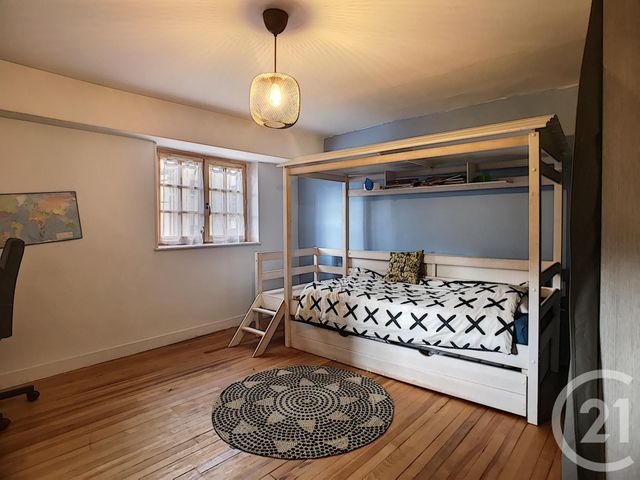 maison à vendre - 4 pièces - 137.98 m2 - RIOM - 63 - AUVERGNE - Century 21 Agence Girard maison à vendre - 4 pièces - 137.98 m2 - RIOM - 63 - AUVERGNE - Century 21 Agence Girard