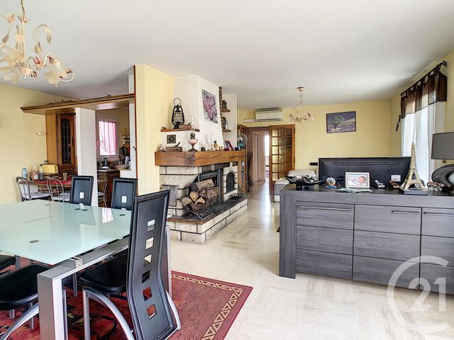 Afficher la photo en grand maison à vendre - 8 pièces - 216.0 m2 - MOZAC - 63 - AUVERGNE - Century 21 Agence Girard