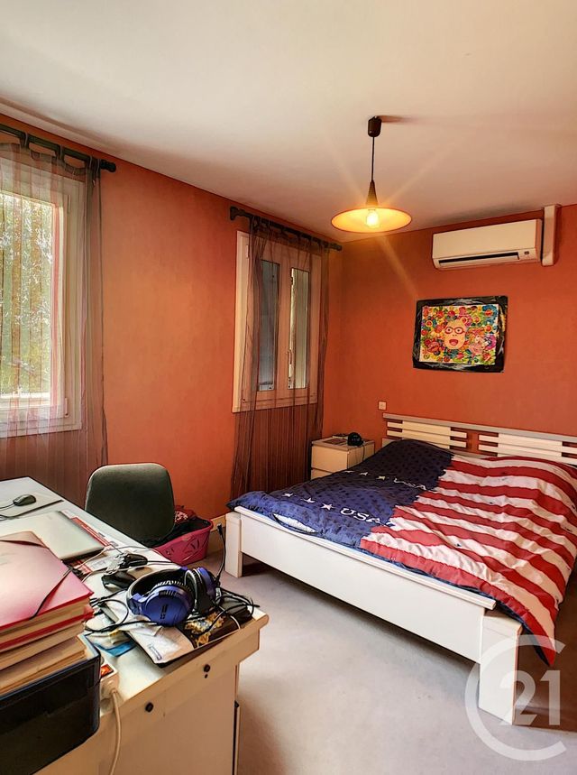 Afficher la photo en grand maison à vendre - 8 pièces - 216.0 m2 - MOZAC - 63 - AUVERGNE - Century 21 Agence Girard