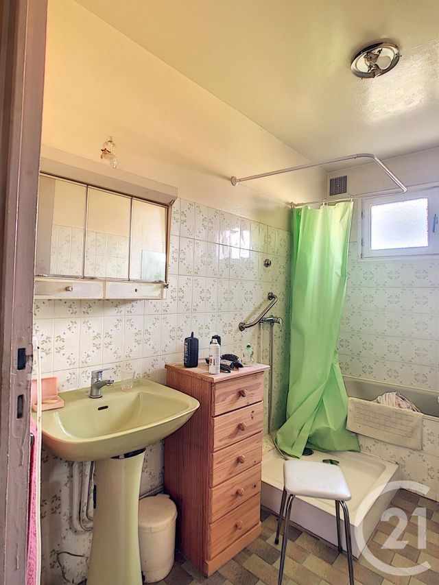 Afficher la photo en grand maison à vendre - 5 pièces - 128.46 m2 - MOZAC - 63 - AUVERGNE - Century 21 Agence Girard