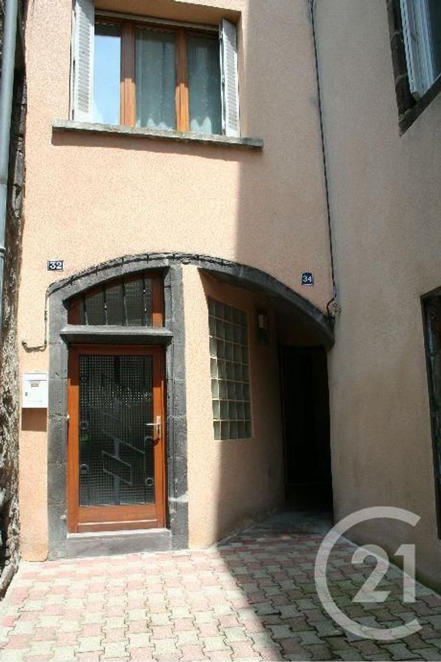 Appartement à louer - 2 pièces - 25.8 m2 - RIOM - 63 - AUVERGNE - Century 21 Agence Girard Appartement à louer - 2 pièces - 25.8 m2 - RIOM - 63 - AUVERGNE - Century 21 Agence Girard