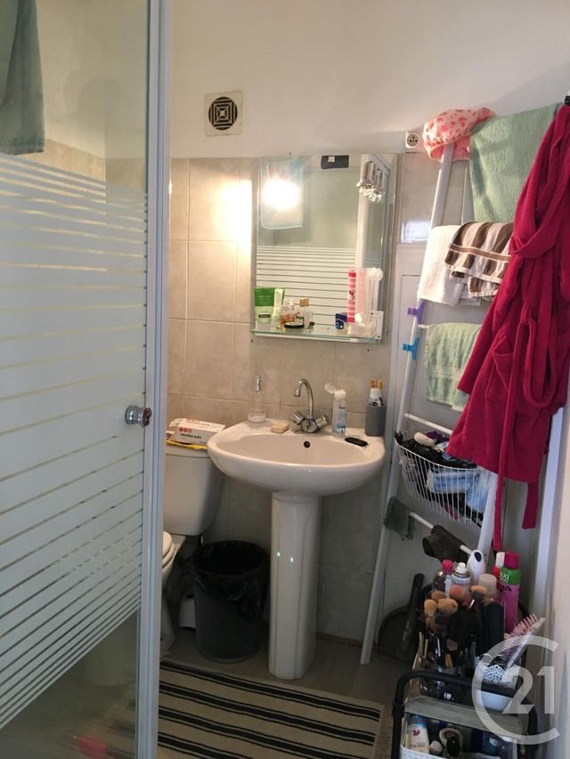 Afficher la photo en grand maison à louer - 2 pièces - 35.0 m2 - CLERMONT FERRAND - 63 - AUVERGNE - Century 21 Agence Girard