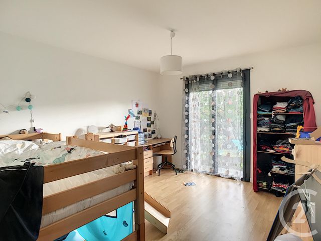 Afficher la photo en grand maison à louer - 4 pièces - 93.31 m2 - CHATEAUGAY - 63 - AUVERGNE - Century 21 Agence Girard