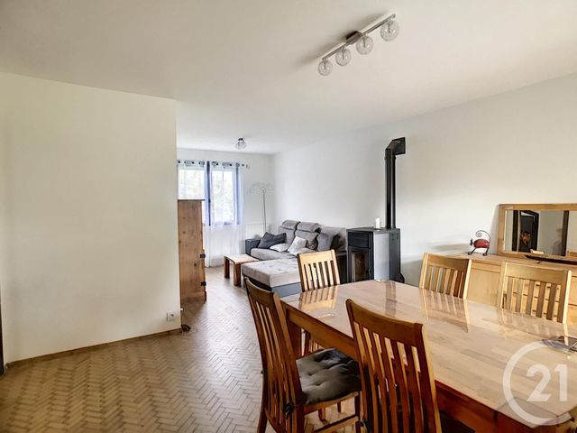 Afficher la photo en grand maison à louer - 4 pièces - 93.31 m2 - CHATEAUGAY - 63 - AUVERGNE - Century 21 Agence Girard