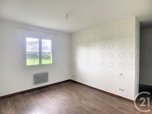 Afficher la photo en grand maison à louer - 4 pièces - 113.0 m2 - COMBRONDE - 63 - AUVERGNE - Century 21 Agence Girard