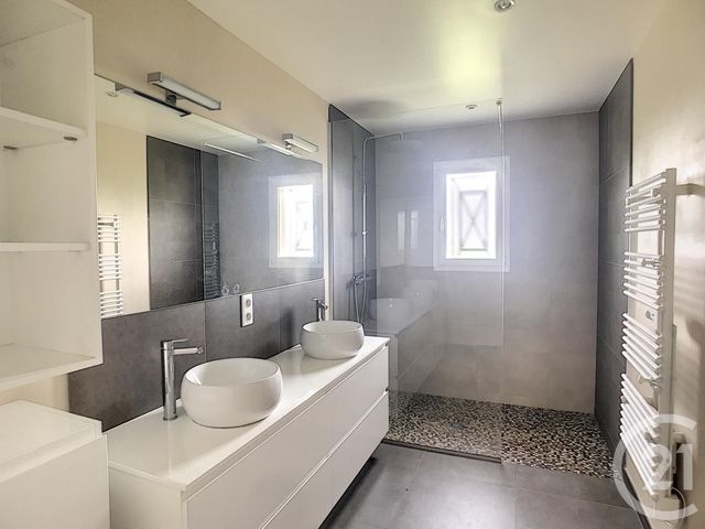 Afficher la photo en grand maison à louer - 4 pièces - 113.0 m2 - COMBRONDE - 63 - AUVERGNE - Century 21 Agence Girard