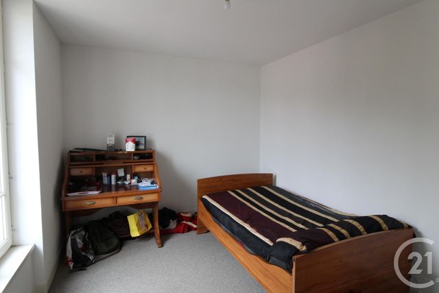 Afficher la photo en grand Appartement F1 à louer - 1 pièce - 44.8 m2 - CHATELGUYON - 63 - AUVERGNE - Century 21 Agence Girard