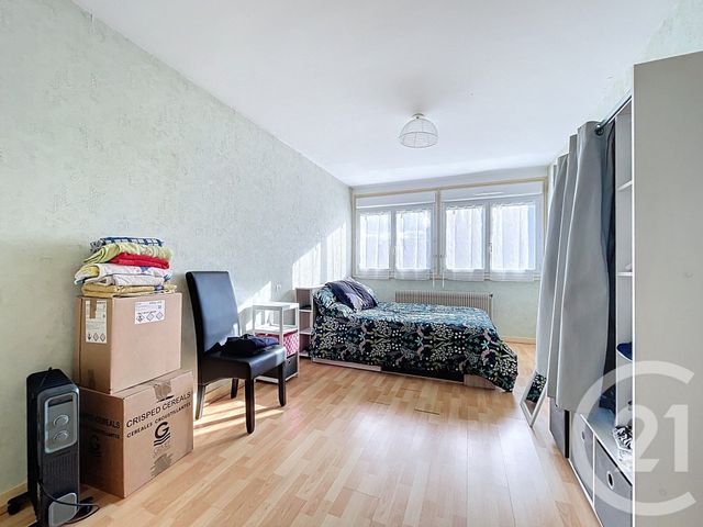 Appartement F4 à vendre - 4 pièces - 74.0 m2 - RIOM - 63 - AUVERGNE - Century 21 Agence Girard