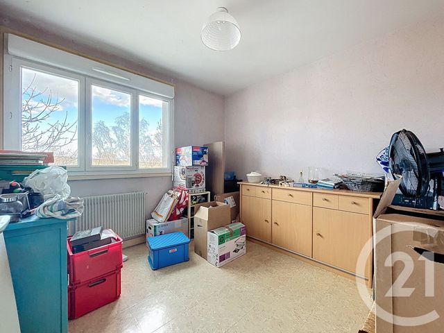 Appartement F4 à vendre - 4 pièces - 74.0 m2 - RIOM - 63 - AUVERGNE - Century 21 Agence Girard