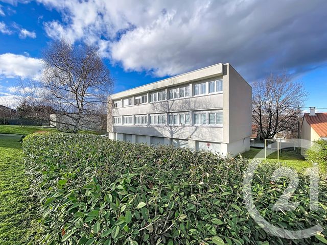 Appartement F4 à vendre - 4 pièces - 74.0 m2 - RIOM - 63 - AUVERGNE - Century 21 Agence Girard