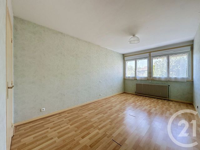 Appartement F4 à vendre - 4 pièces - 74.0 m2 - RIOM - 63 - AUVERGNE - Century 21 Agence Girard