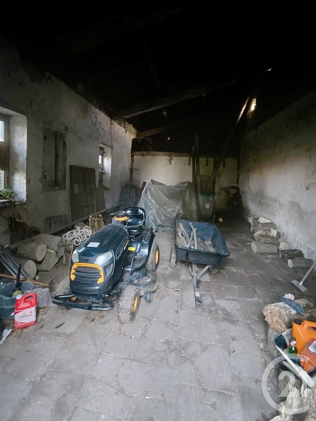 maison à vendre - 13 pièces - 415.0 m2 - CHAMBARON SUR MORGE - 63 - AUVERGNE - Century 21 Agence Girard