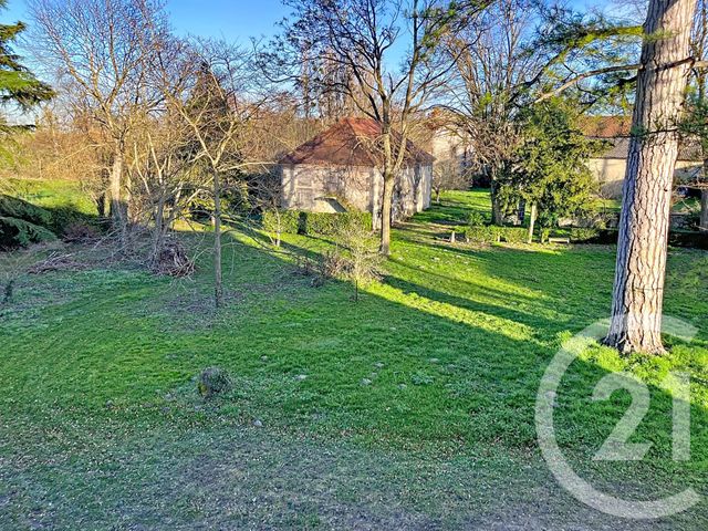 maison à vendre - 13 pièces - 415.0 m2 - CHAMBARON SUR MORGE - 63 - AUVERGNE - Century 21 Agence Girard