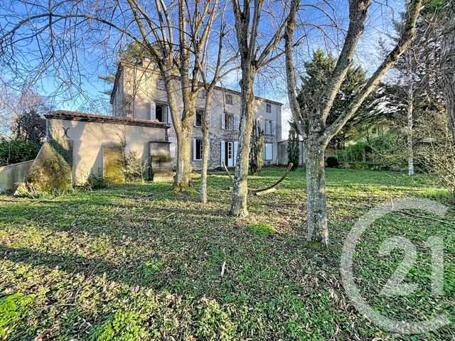 maison à vendre - 13 pièces - 415.0 m2 - CHAMBARON SUR MORGE - 63 - AUVERGNE - Century 21 Agence Girard