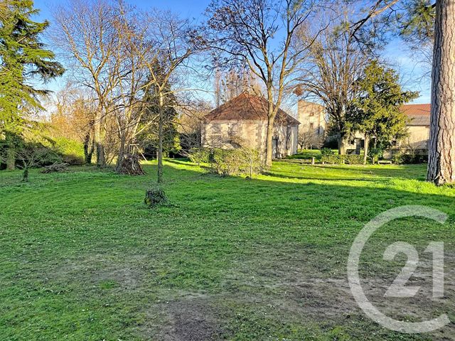 maison à vendre - 13 pièces - 415.0 m2 - CHAMBARON SUR MORGE - 63 - AUVERGNE - Century 21 Agence Girard