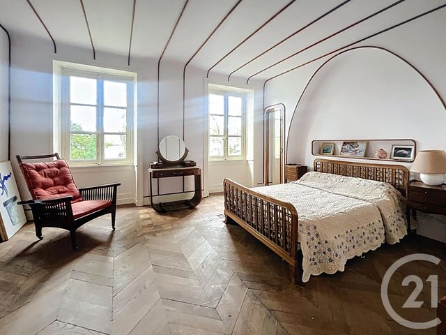 maison à vendre - 13 pièces - 415.0 m2 - CHAMBARON SUR MORGE - 63 - AUVERGNE - Century 21 Agence Girard