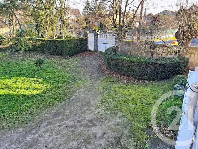 maison à vendre - 13 pièces - 415.0 m2 - CHAMBARON SUR MORGE - 63 - AUVERGNE - Century 21 Agence Girard