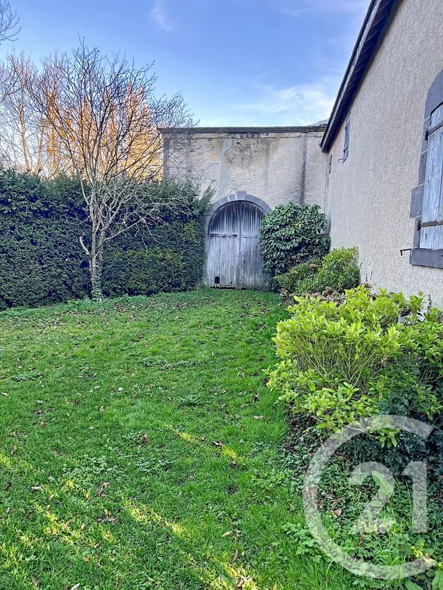 maison à vendre - 13 pièces - 415.0 m2 - CHAMBARON SUR MORGE - 63 - AUVERGNE - Century 21 Agence Girard