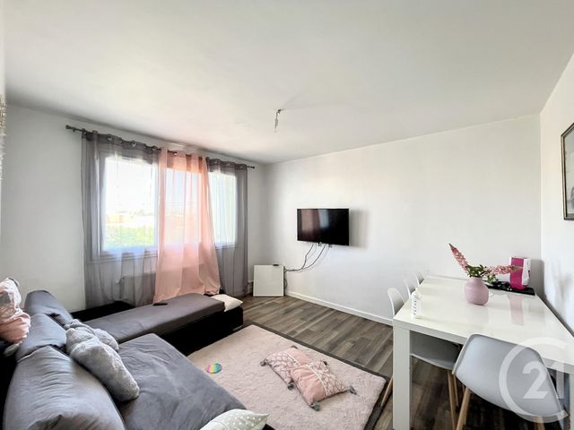 Appartement F3 à louer - 3 pièces - 55.17 m2 - CLERMONT FERRAND - 63 - AUVERGNE - Century 21 Agence Girard
