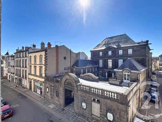 Appartement F5 à vendre - 5 pièces - 198.06 m2 - RIOM - 63 - AUVERGNE - Century 21 Agence Girard