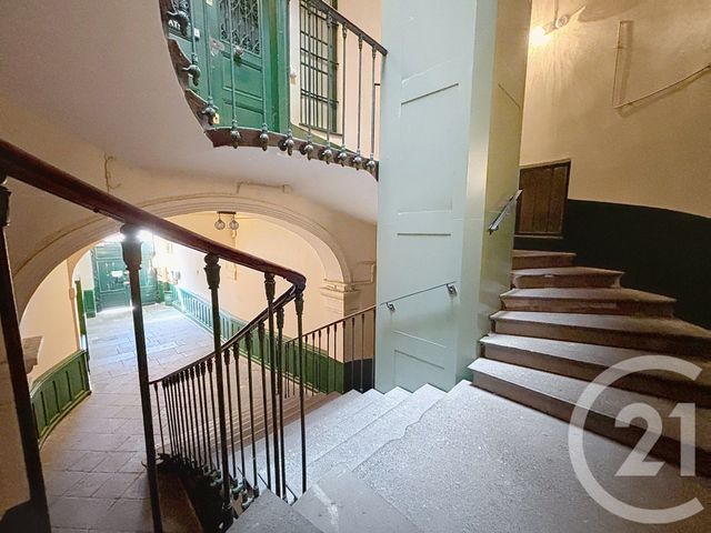Appartement F5 à vendre - 5 pièces - 198.06 m2 - RIOM - 63 - AUVERGNE - Century 21 Agence Girard