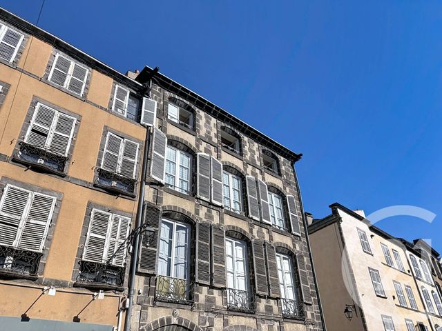Appartement F5 à vendre - 5 pièces - 198.06 m2 - RIOM - 63 - AUVERGNE - Century 21 Agence Girard