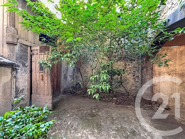 Appartement F5 à vendre - 5 pièces - 198.06 m2 - RIOM - 63 - AUVERGNE - Century 21 Agence Girard