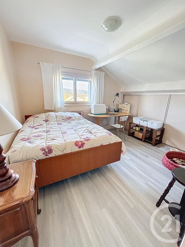 maison à vendre - 7 pièces - 131.0 m2 - RIOM - 63 - AUVERGNE - Century 21 Agence Girard